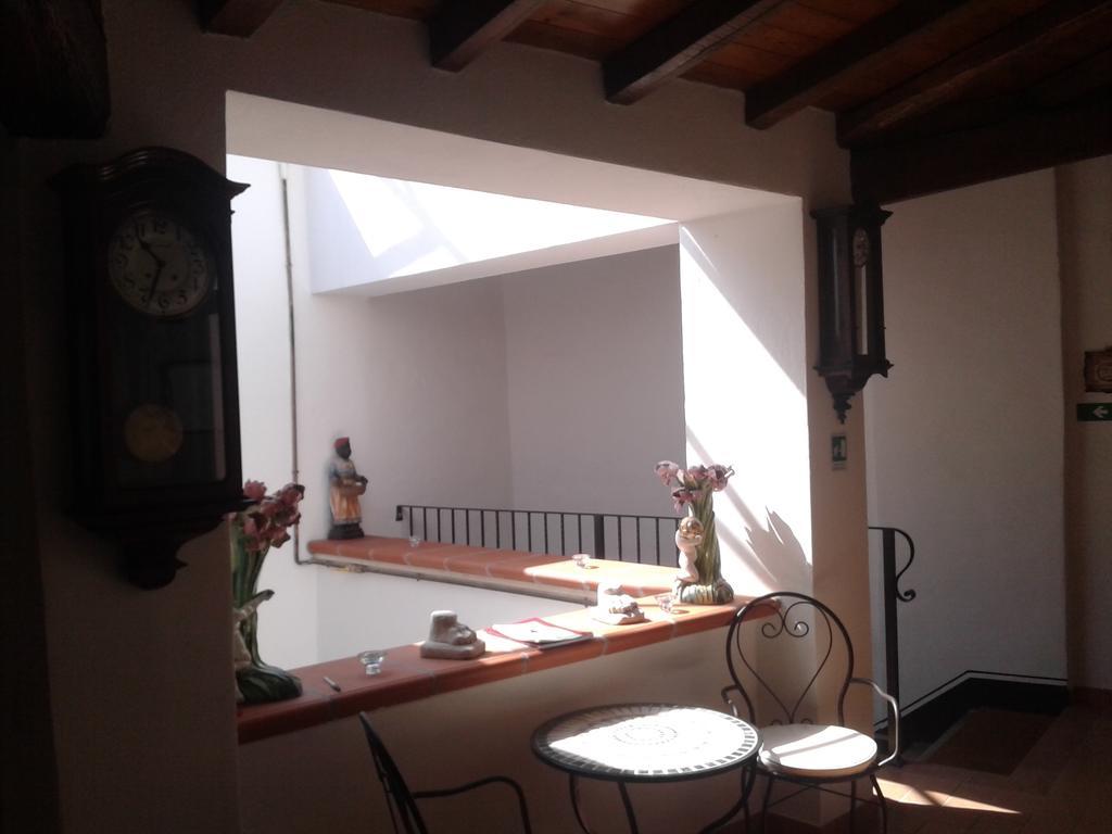 Hotel Fawlty Towers Todi Esterno foto