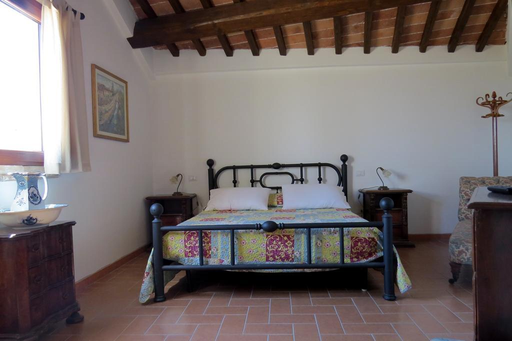 Hotel Fawlty Towers Todi Camera foto