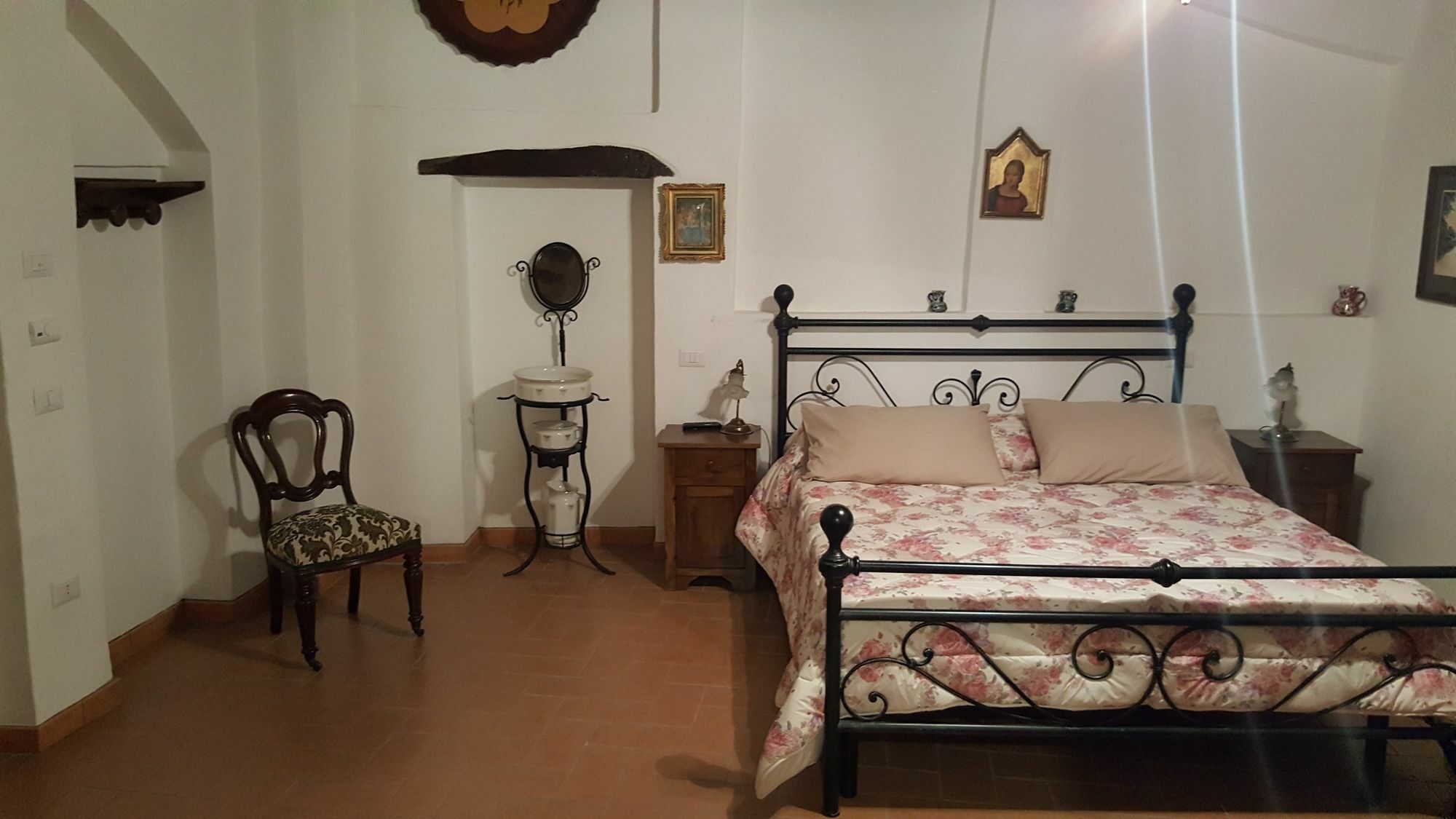 Hotel Fawlty Towers Todi Esterno foto
