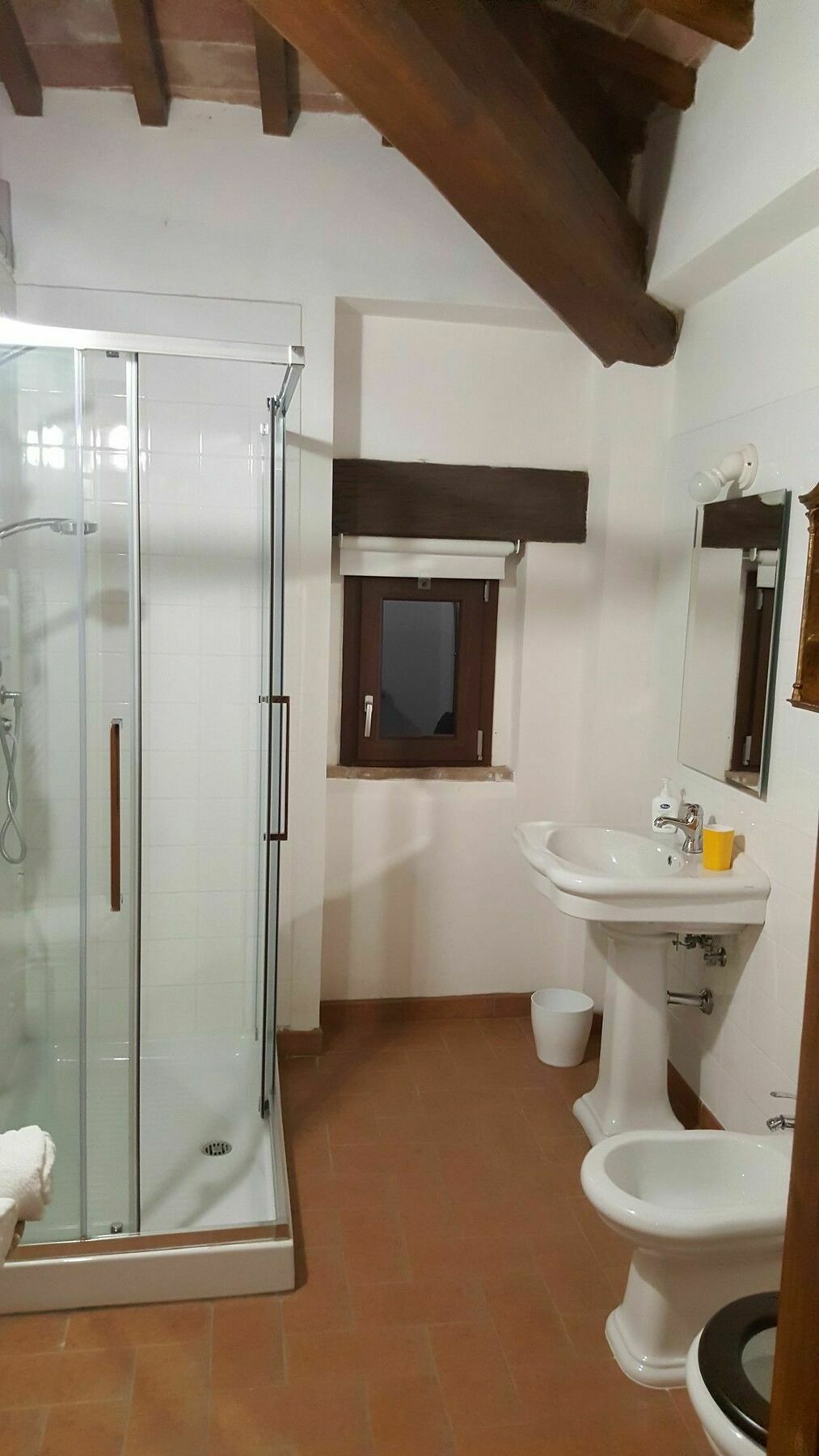 Hotel Fawlty Towers Todi Esterno foto
